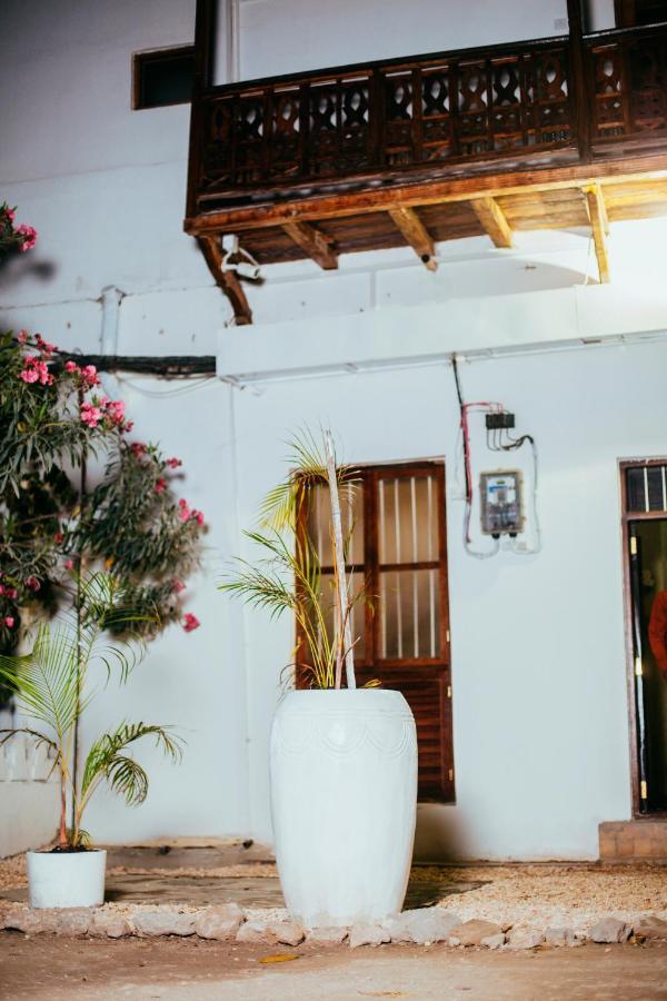 Plumeria Motel - Stone Town Zanzibar Dış mekan fotoğraf